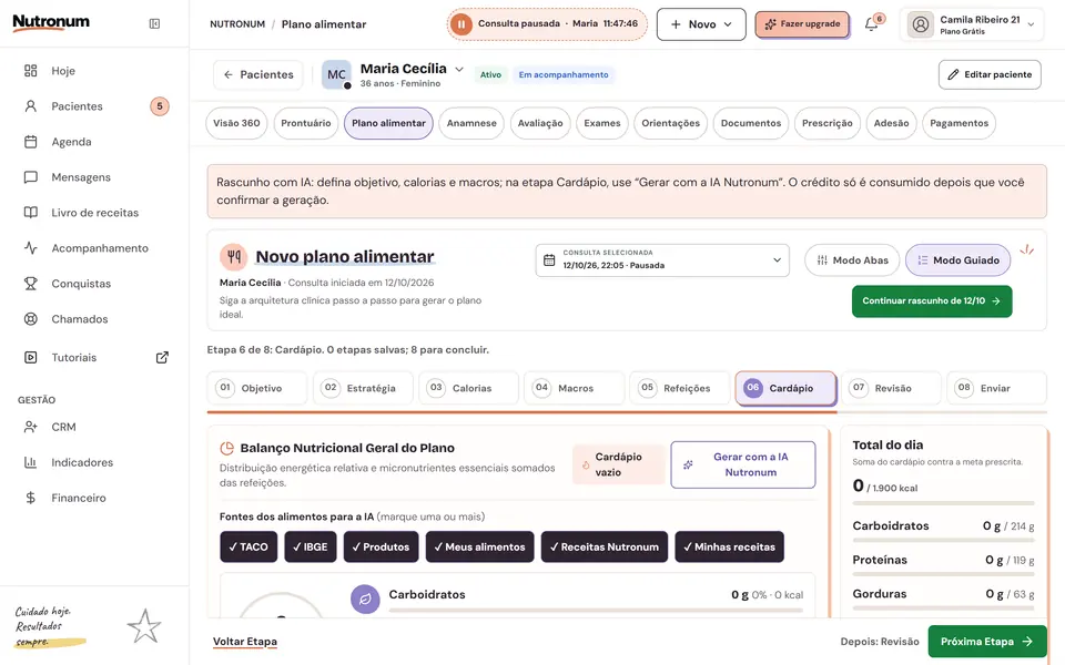 Tela real do plano alimentar com a IA Nutronum: metas, fontes de alimentos e cardápio pronto para revisão